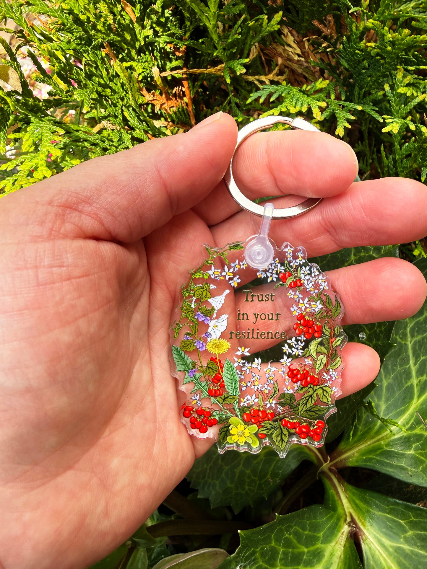 Trust in your resilience: feminist keychain