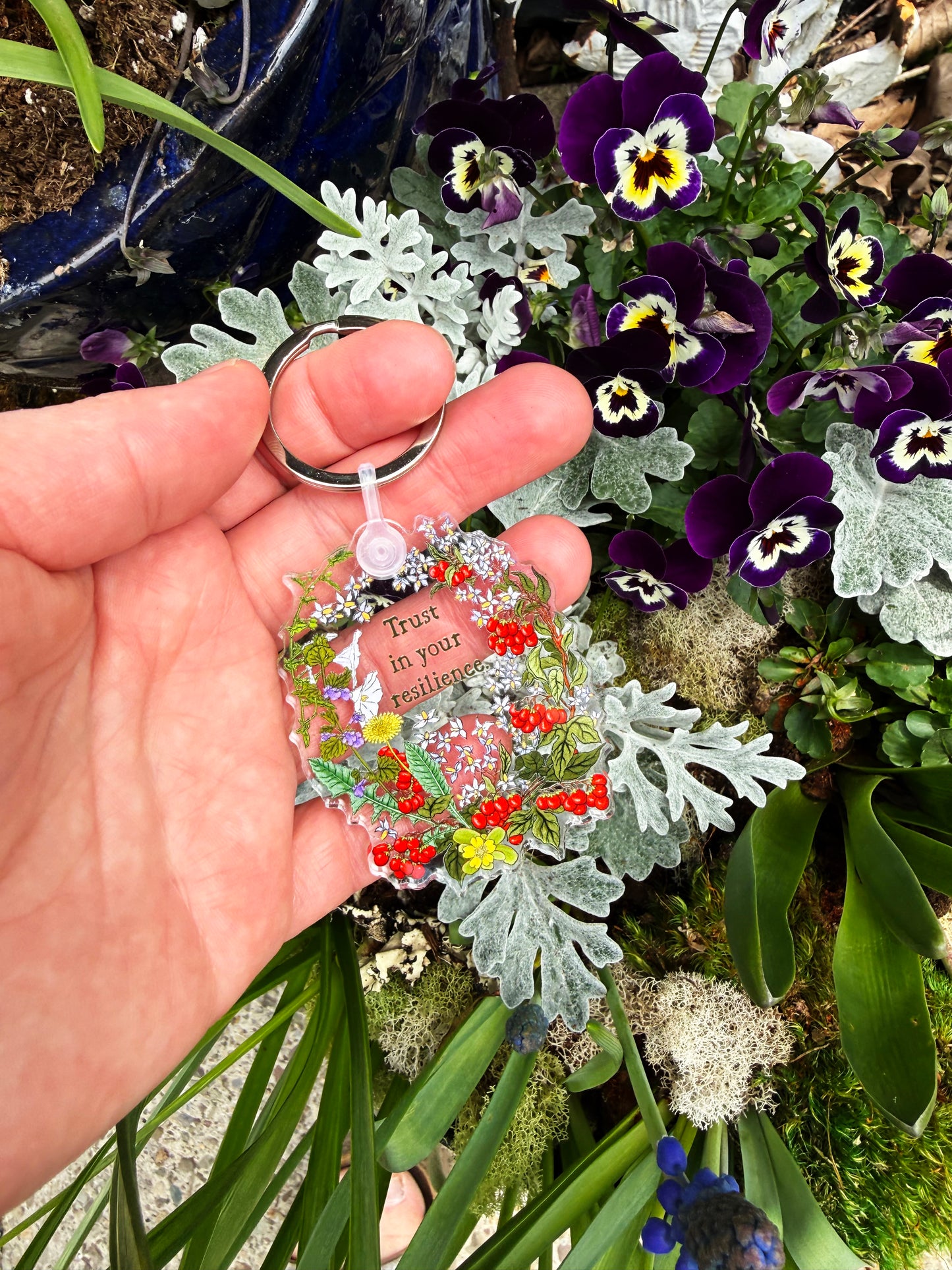 Trust in your resilience: feminist keychain