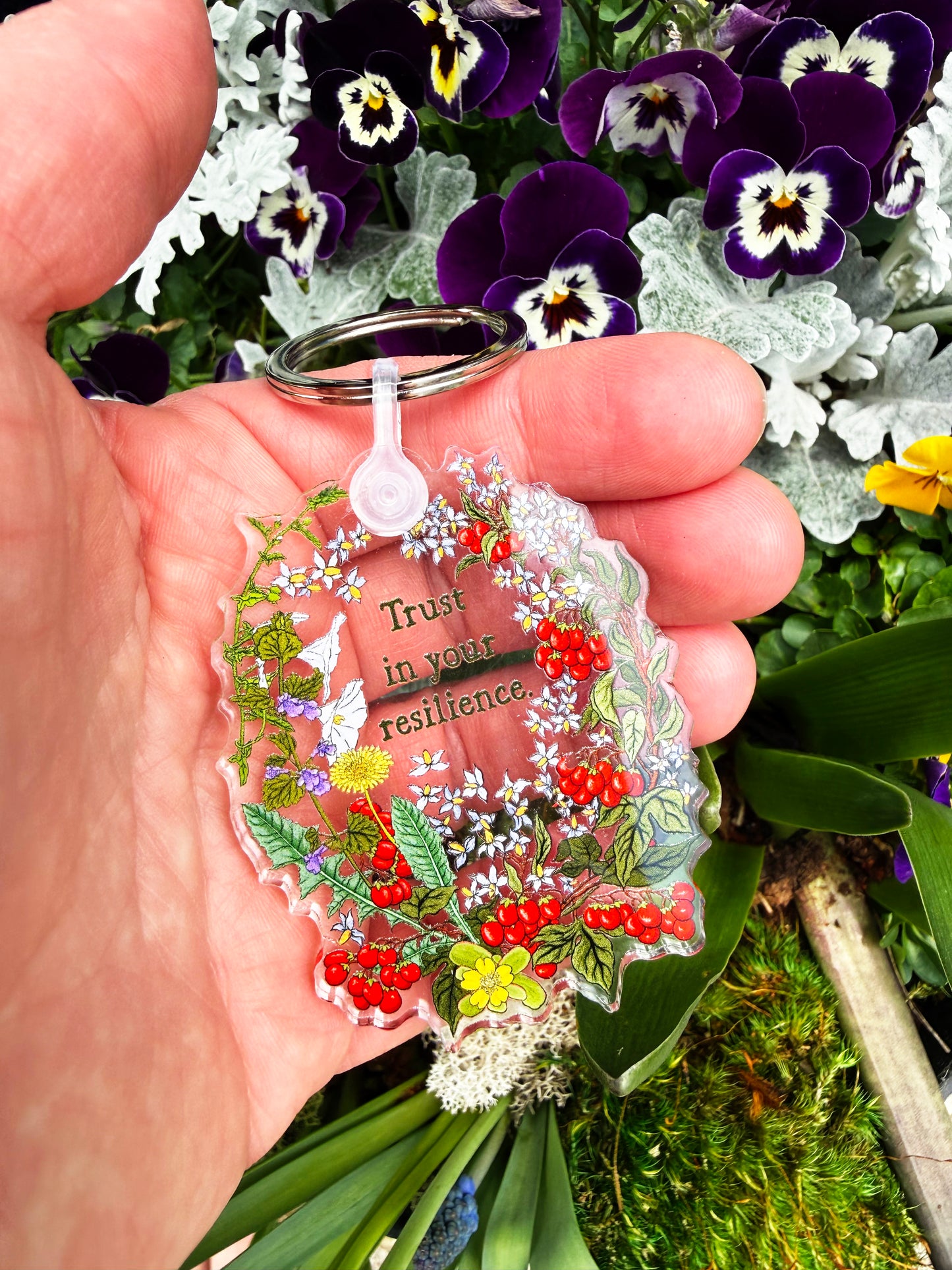 Trust in your resilience: feminist keychain